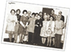 Photo of volunteers in 1977